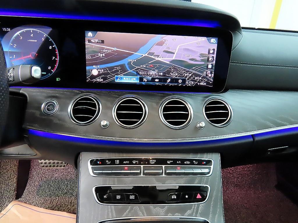 벤츠 E 클래스 E-클래스 W213 E350 4MATIC 아방가르드 이미지 14