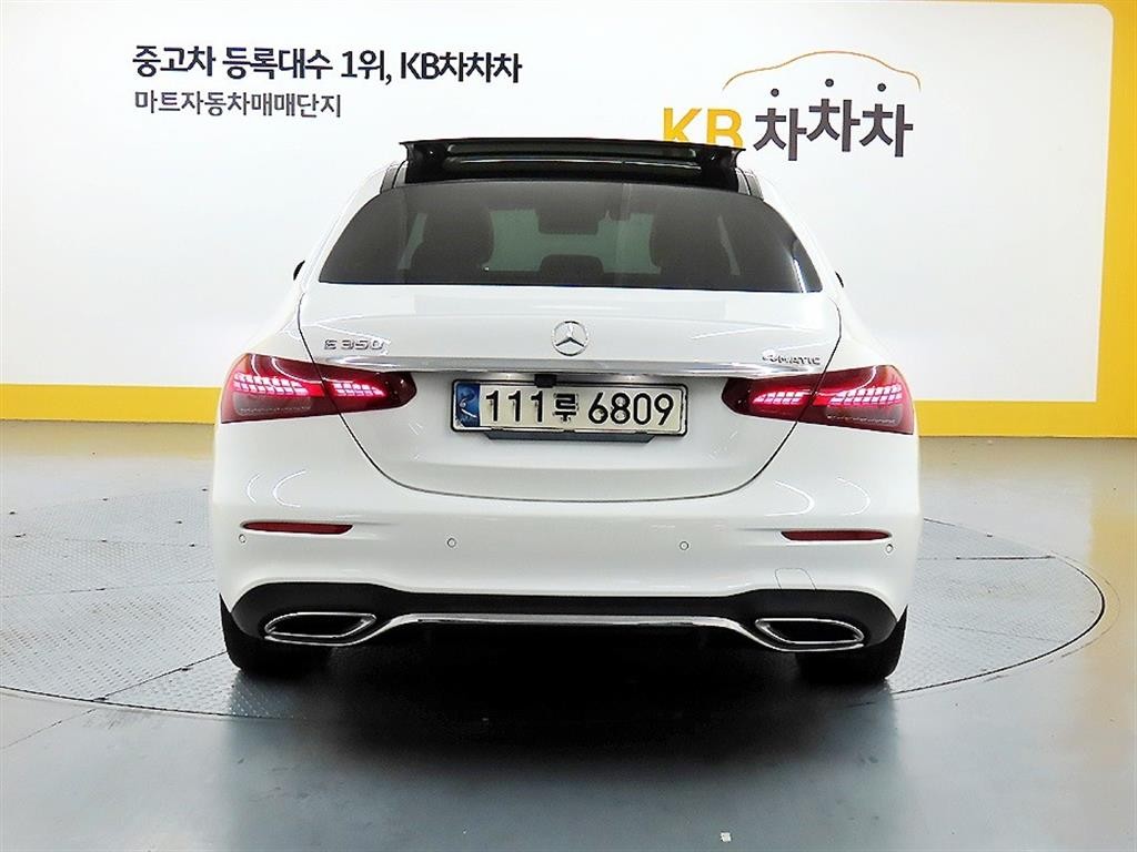벤츠 E 클래스 E-클래스 W213 E350 4MATIC 아방가르드 이미지 3
