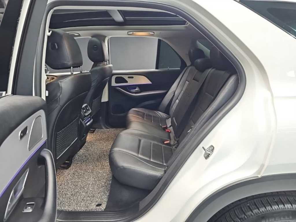 벤츠 GLE 클래스 GLE 클래스 W167 GLE 300d 4MATIC 이미지 17