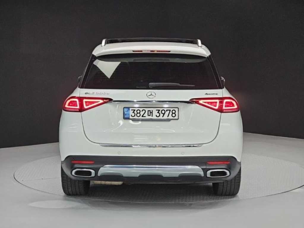 벤츠 GLE 클래스 GLE 클래스 W167 GLE 300d 4MATIC 이미지 4
