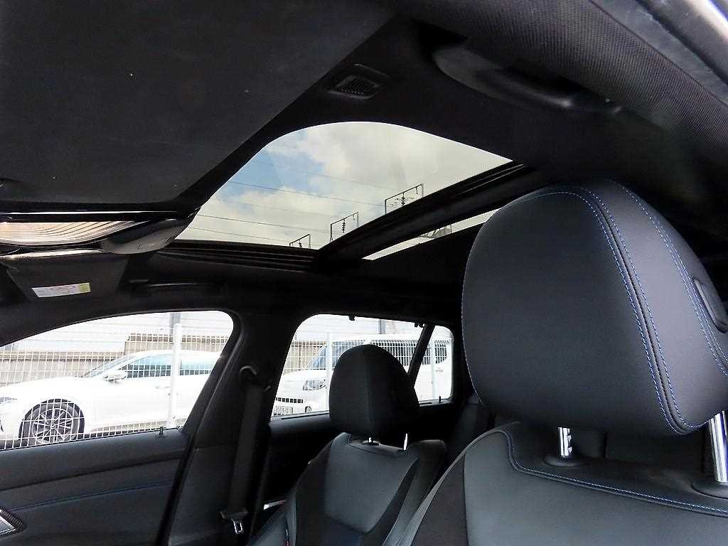 BMW 3시리즈 3시리즈 (G20) 320d 투어링 M 스포츠 이미지 16
