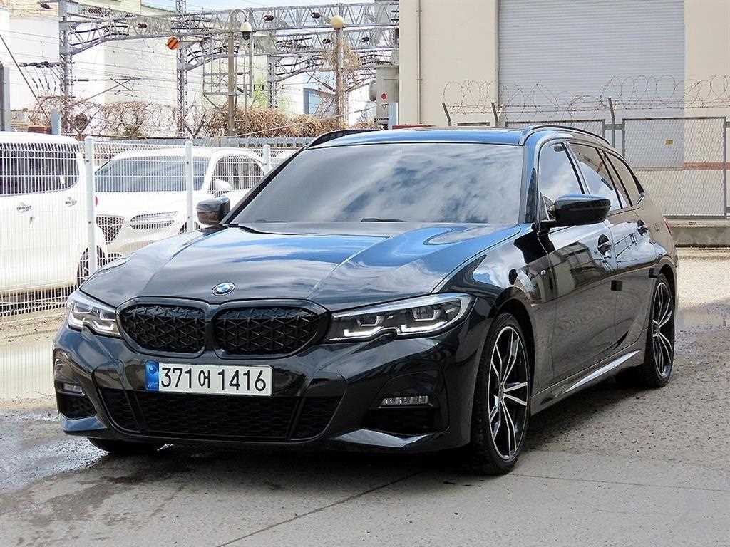 BMW 3시리즈 3시리즈 (G20) 320d 투어링 M 스포츠 이미지 2