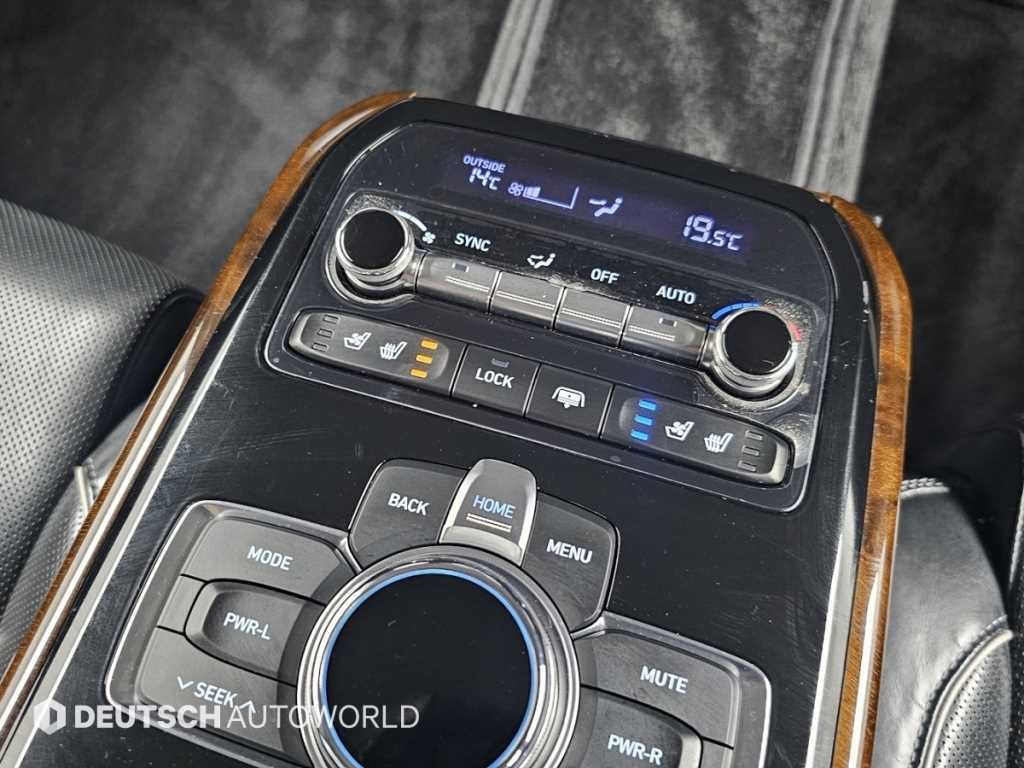 제네시스 EQ900 5.0 GDI AWD 리무진 프레스티지 이미지 16