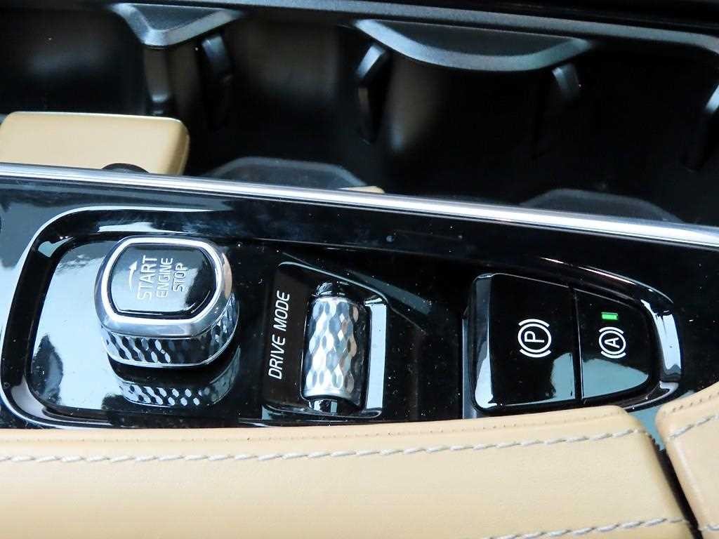 볼보 S90 T5 인스크립션 이미지 11