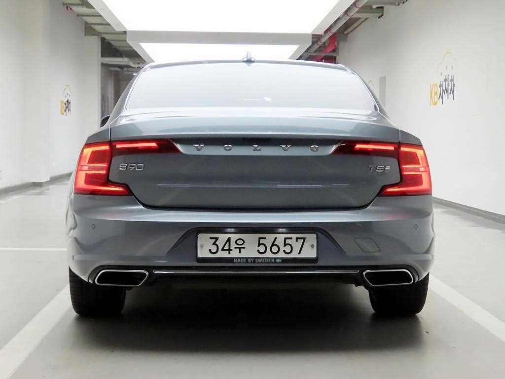 볼보 S90 T5 인스크립션 이미지 3