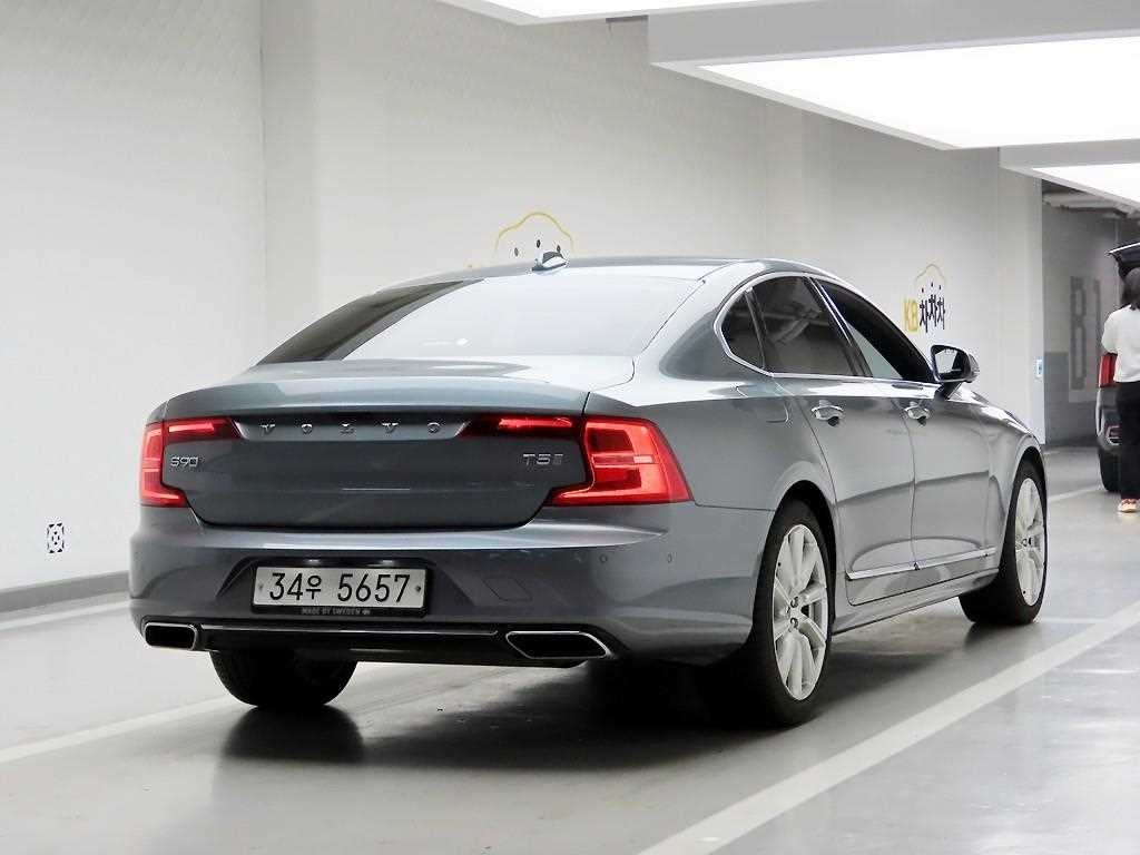 볼보 S90 T5 인스크립션 이미지 4