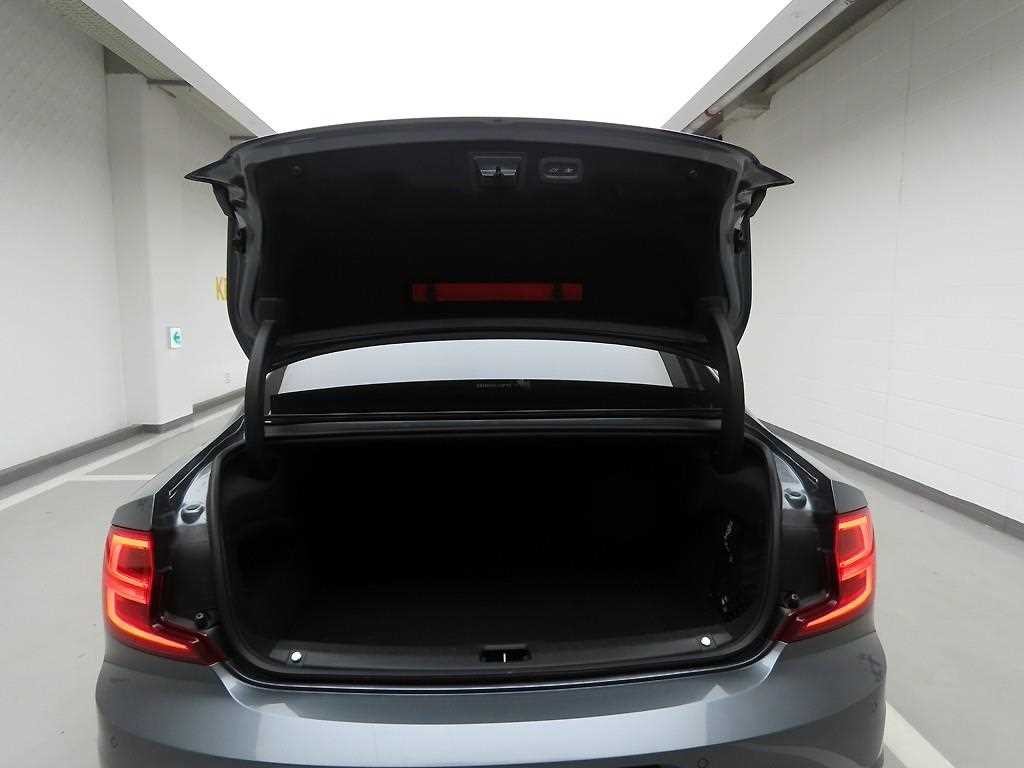 볼보 S90 T5 인스크립션 이미지 5