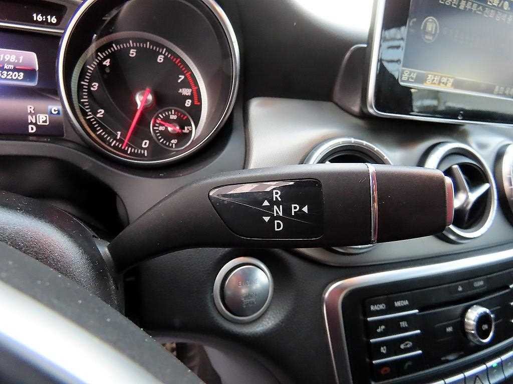 벤츠 CLA 클래스 CLA클래스 CLA 220 AMG LINE 이미지 10