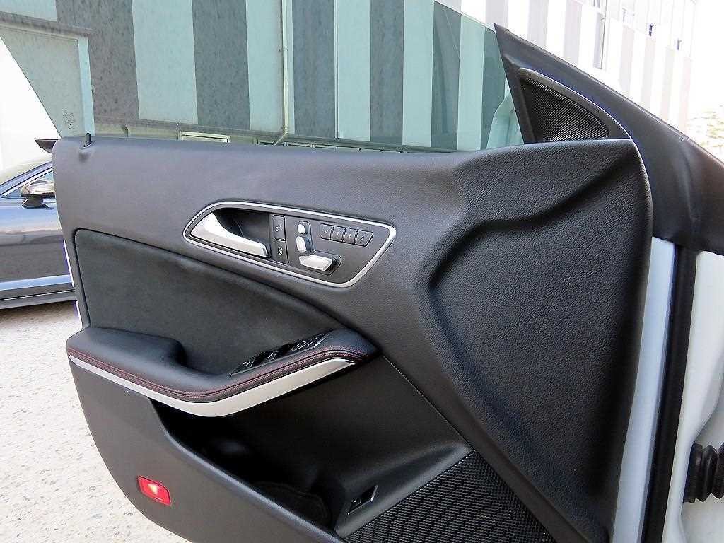 벤츠 CLA 클래스 CLA클래스 CLA 220 AMG LINE 이미지 11