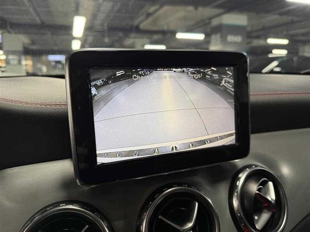 벤츠 GLA 클래스 GLA클래스 X156 GLA45 AMG 4MATIC 이미지 12
