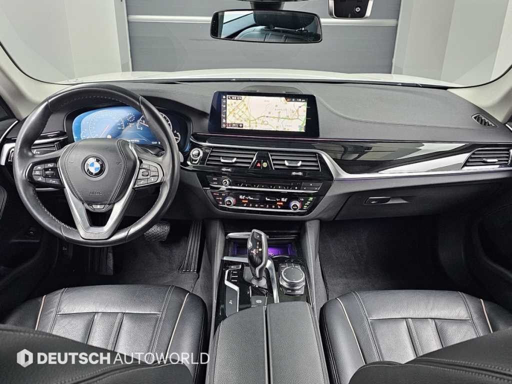 BMW 5시리즈 5시리즈 (G30) 520i 럭셔리 이미지 7