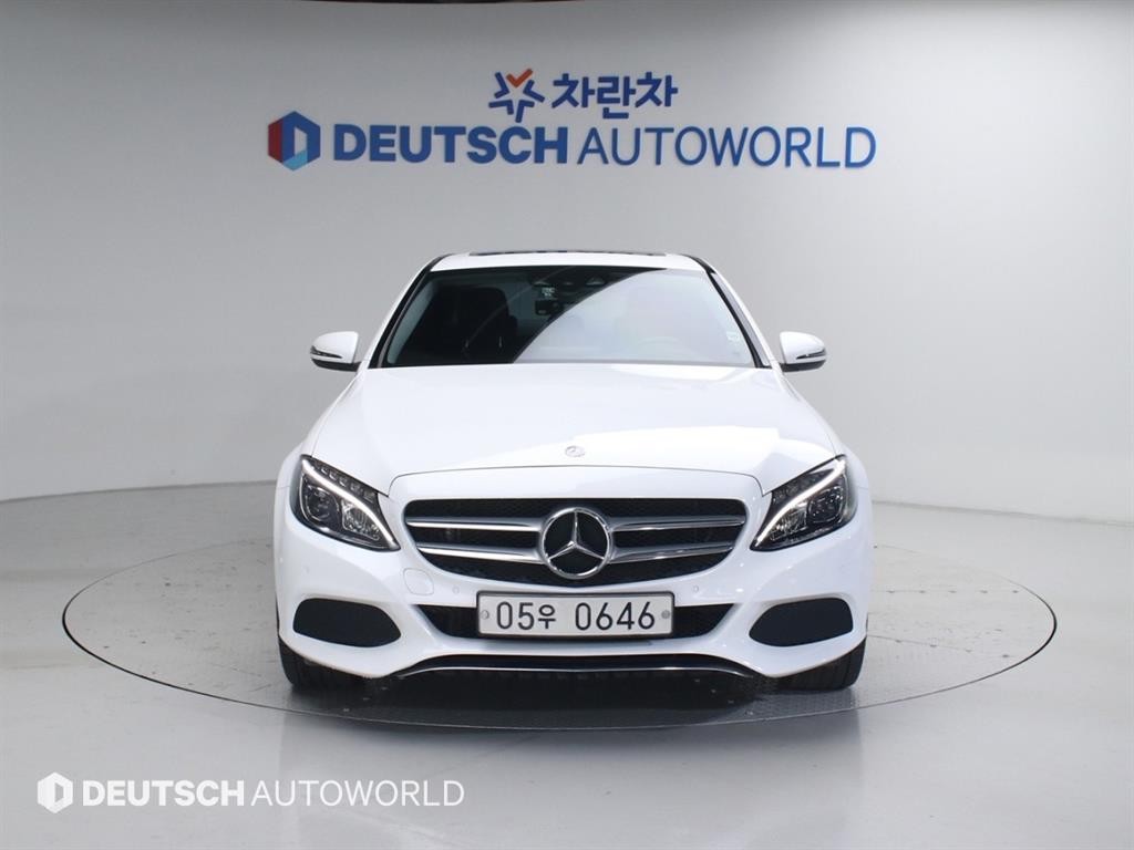 벤츠 C 클래스 C클래스 W205 C220 d 4MATIC 이미지 3