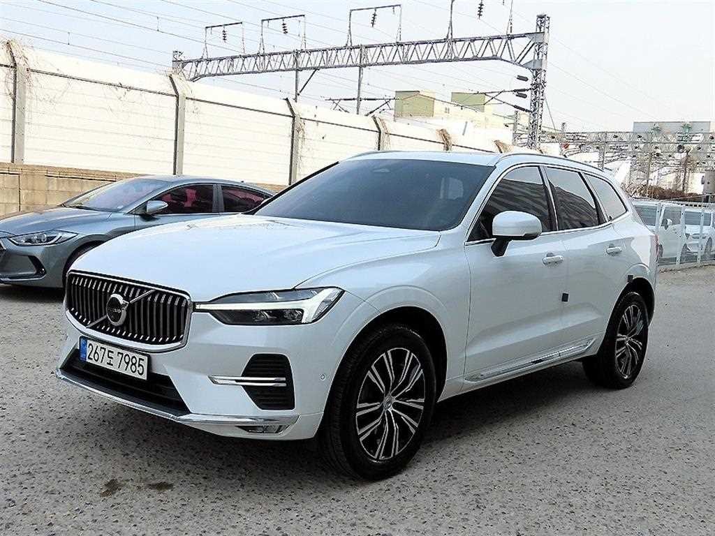 볼보 XC60 XC60(2세대) B5 AWD 인스크립션 이미지 2
