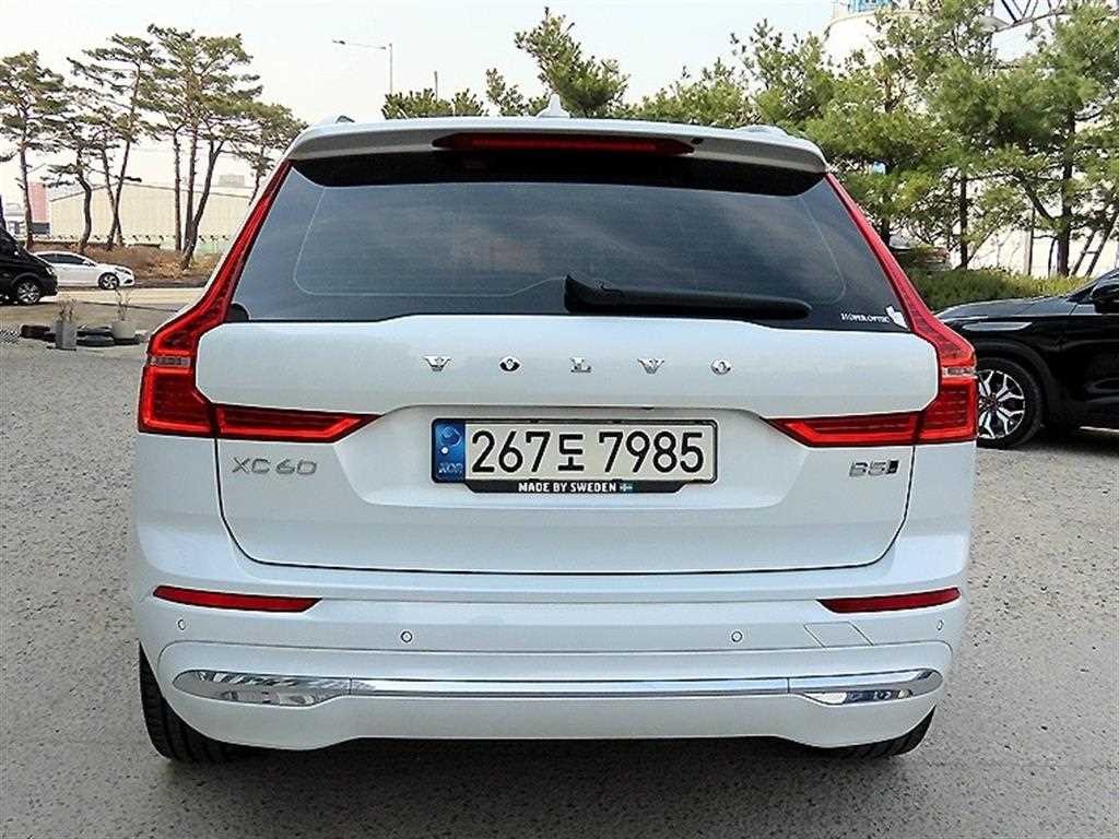 볼보 XC60 XC60(2세대) B5 AWD 인스크립션 이미지 4
