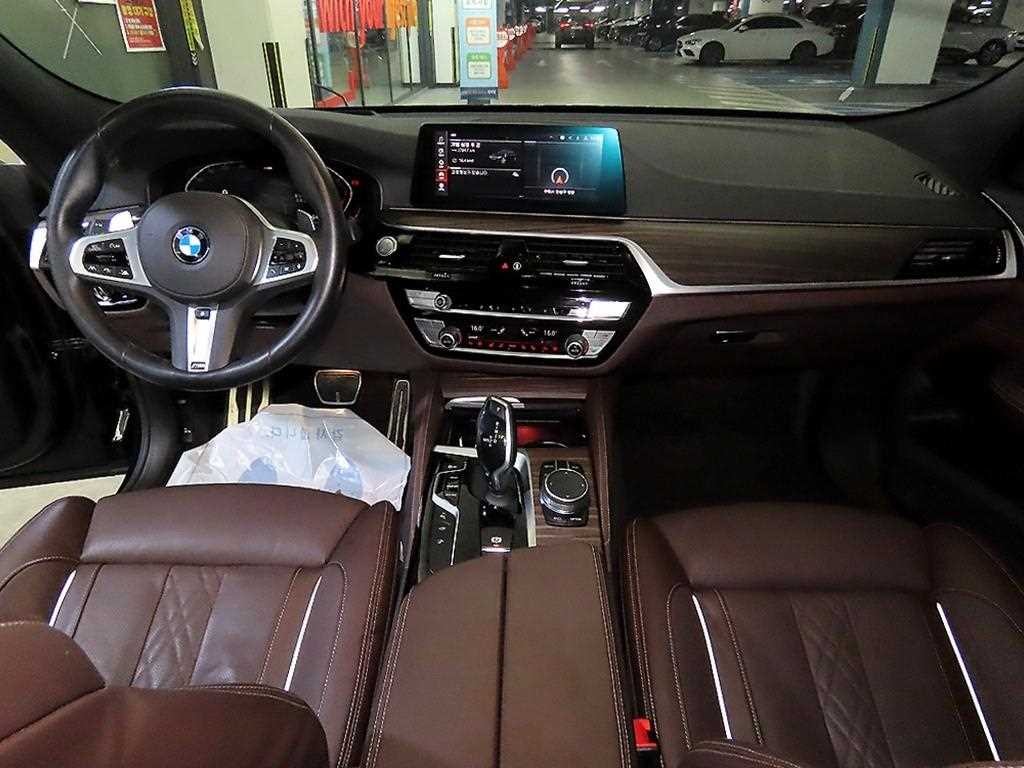 BMW 그란투리스모 6시리즈 GT (G32) 620d M 스포츠 이미지 10