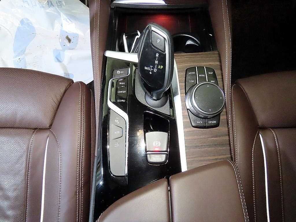 BMW 그란투리스모 6시리즈 GT (G32) 620d M 스포츠 이미지 12
