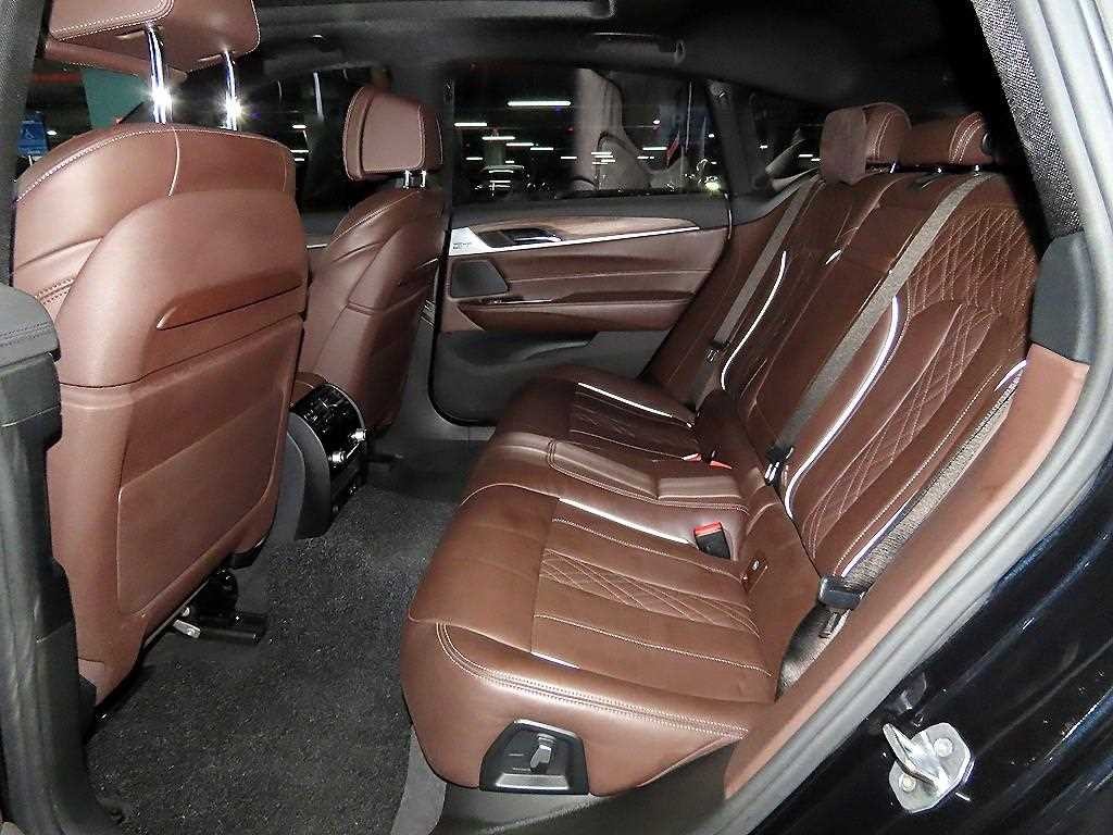 BMW 그란투리스모 6시리즈 GT (G32) 620d M 스포츠 이미지 7