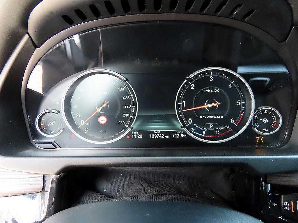 BMW X5 X5 (F15) xDrive M50d 이미지 9