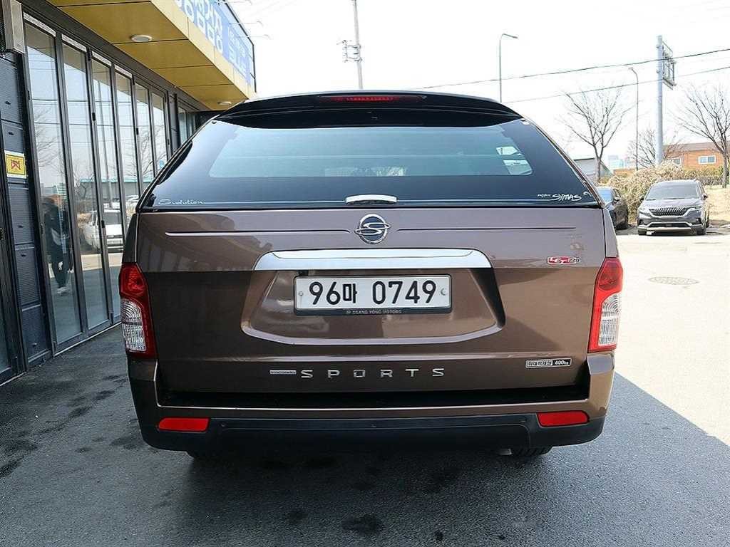 KG모빌리티(쌍용) 코란도 더뉴코란도스포츠 CX7(4WD) 클럽 이미지 4