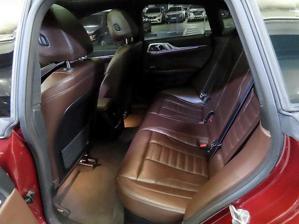 BMW 4시리즈 4시리즈 (G22) 420d 그란쿠페 M 스포츠 퍼스트 에디션 이미지 7