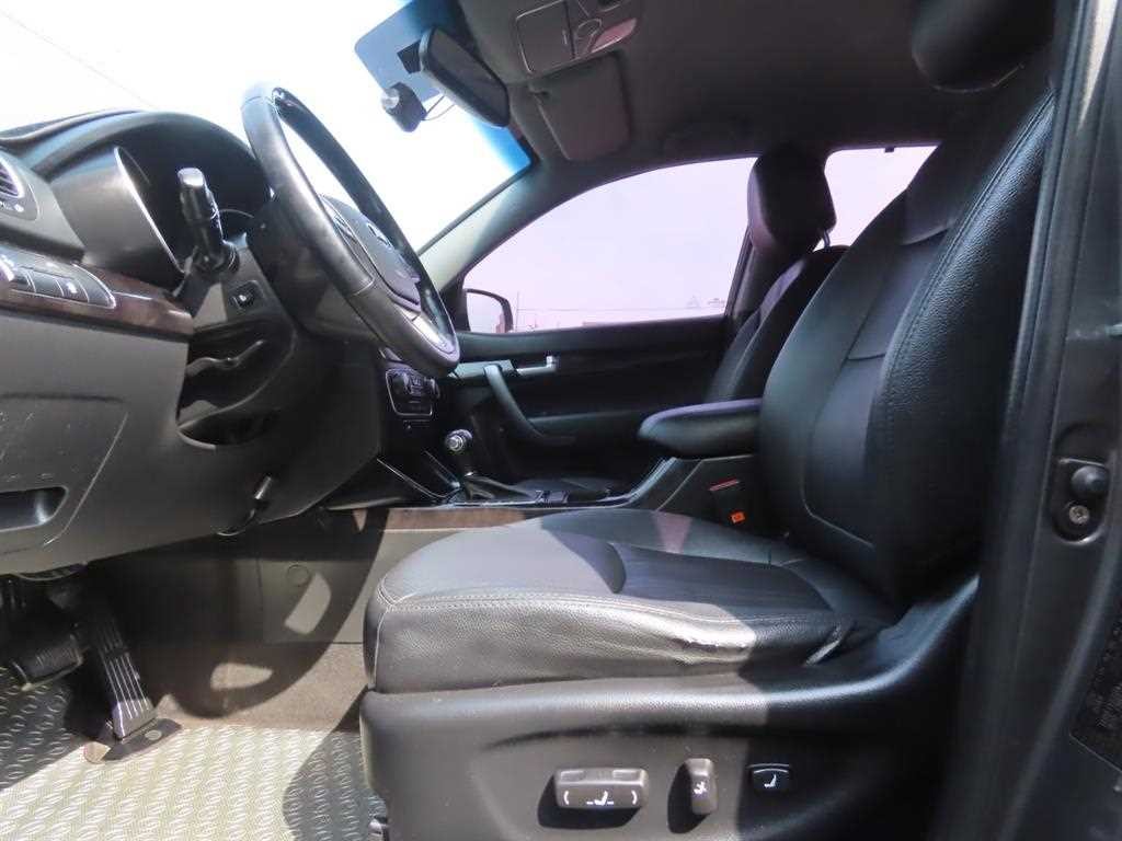 기아 쏘렌토 뉴 쏘렌토 R 2WD 2.0 트랜디 이미지 16