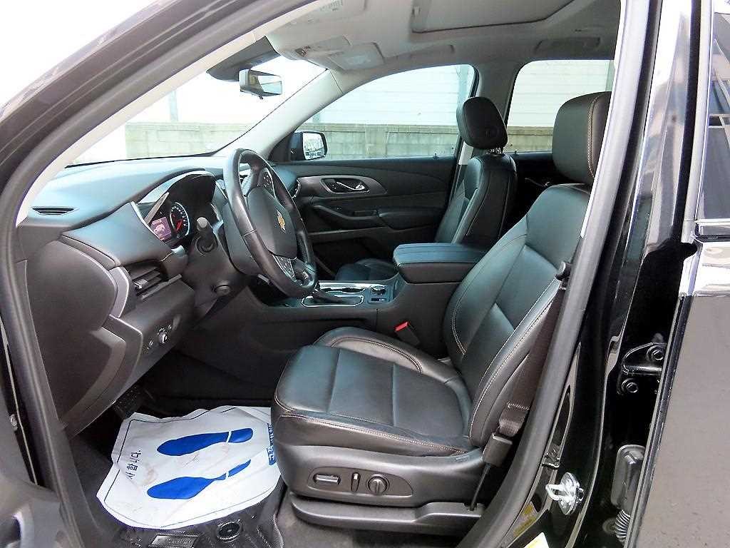 쉐보레 트래버스 3.6 AWD 레드라인 이미지 5