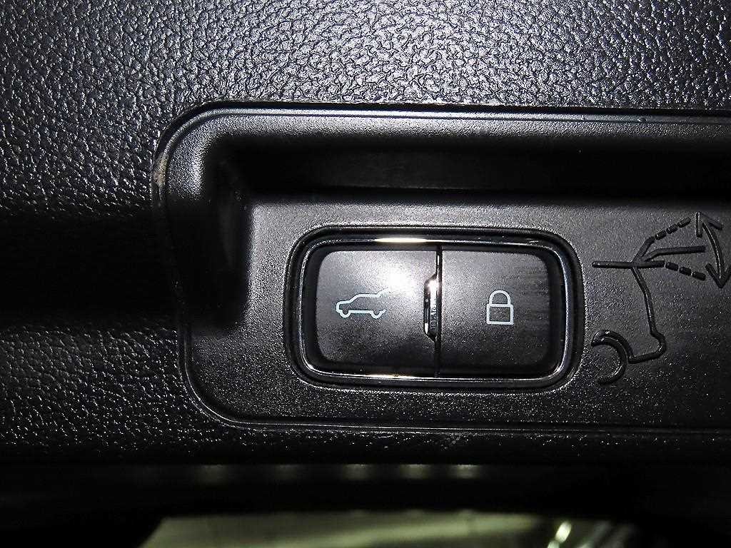포드 익스플로러 익스플로러 6세대 3.0 AWD PHEV 리미티드 이미지 15