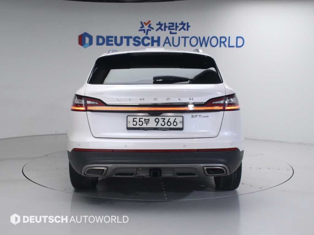 링컨 노틸러스 2.7 리저브 AWD 이미지 4