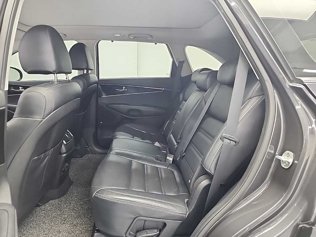 기아 쏘렌토 더 뉴 쏘렌토 디젤 2.2 4WD 노블레스 스페셜 이미지 12