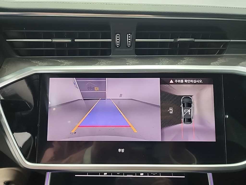 아우디 A6 A6 (C8) 45 TFSI 콰트로 프리미엄 이미지 16
