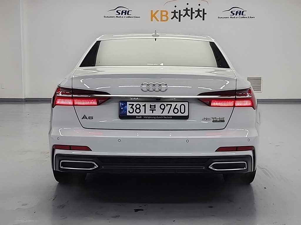 아우디 A6 A6 (C8) 45 TFSI 콰트로 프리미엄 이미지 3