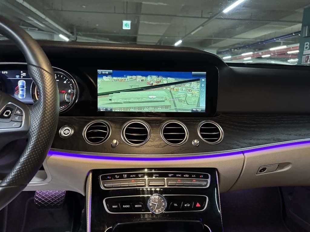 벤츠 E 클래스 E-클래스 W213 E220d 아방가르드 이미지 11