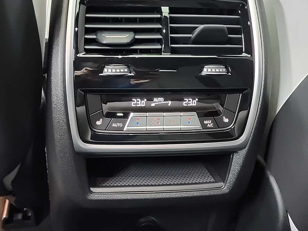 BMW X6M X6M (F96) 4.4 컴페티션 퍼스트 에디션 이미지 13