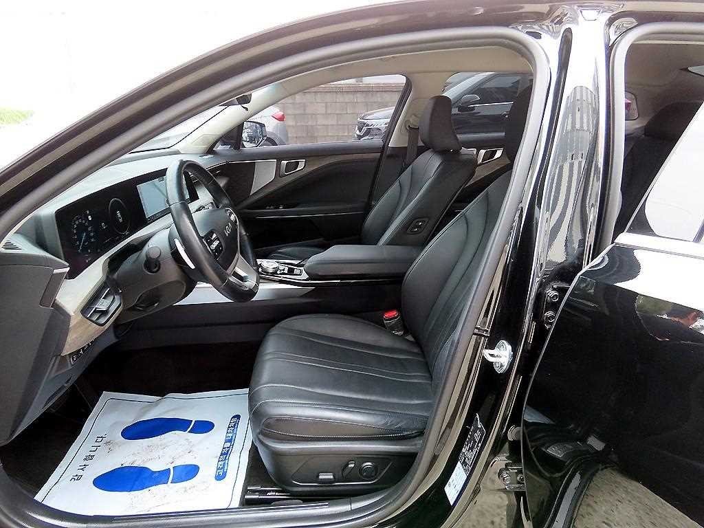 기아 K8 2.5 2WD 노블레스 라이트 이미지 5