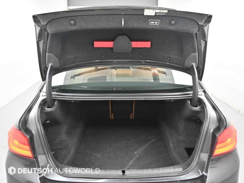 BMW 5시리즈 5시리즈 (G30) 530i xDrive M 스포츠 이미지 19