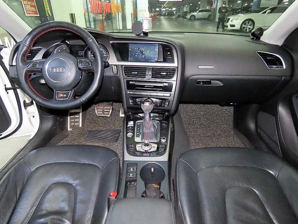 아우디 A5 35 TDI 콰트로 스포츠백 이미지 10