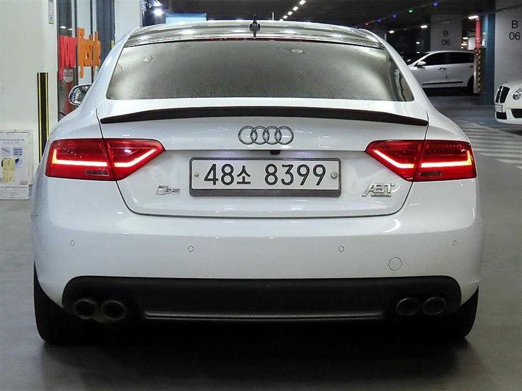 아우디 A5 35 TDI 콰트로 스포츠백 이미지 5