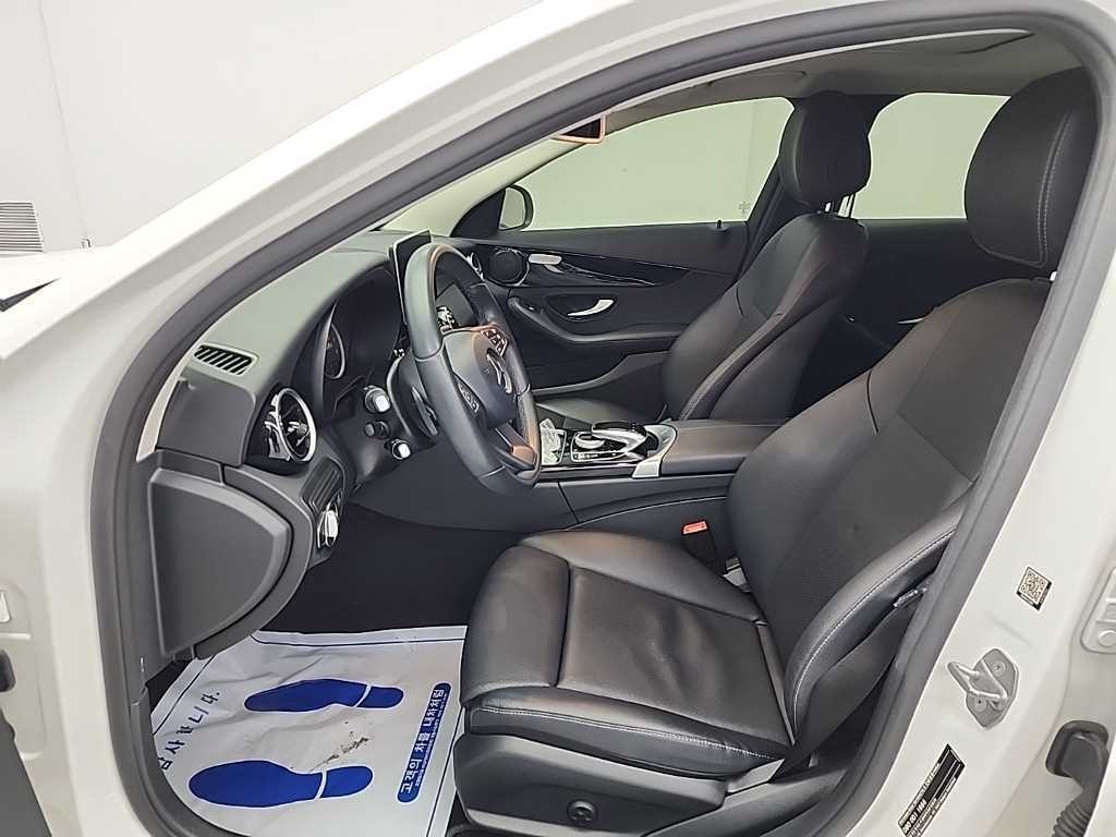 벤츠 C 클래스 C클래스 W205 C200 이미지 12