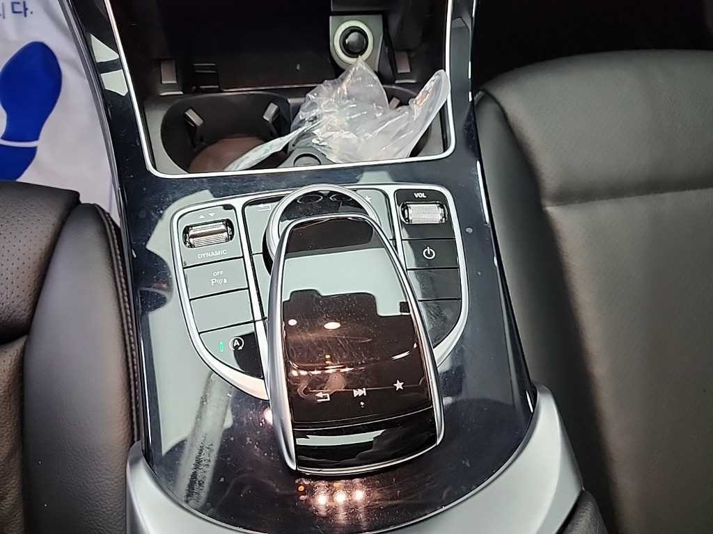 벤츠 C 클래스 C클래스 W205 C200 이미지 17