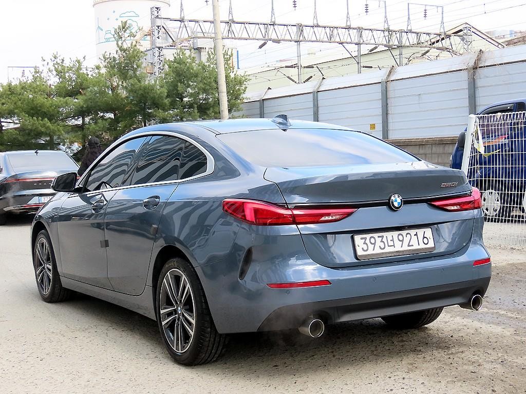 BMW 2시리즈 2시리즈 그란쿠페 (F44) 220i 어드밴티지 이미지 3