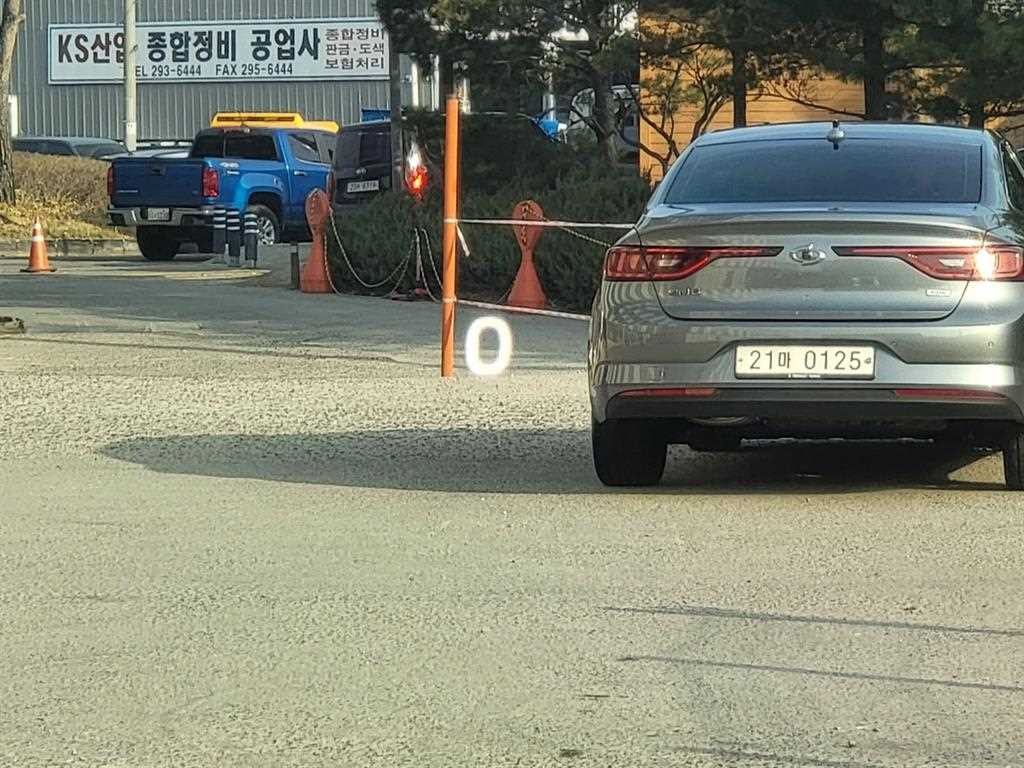 볼보 XC90 XC90 2세대 2.0 B6 AWD 얼티메이트 브라이트 이미지 10