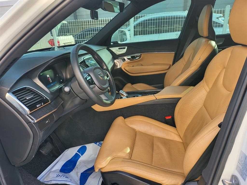볼보 XC90 XC90 2세대 2.0 B6 AWD 얼티메이트 브라이트 이미지 5