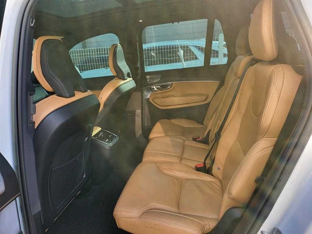 볼보 XC90 XC90 2세대 2.0 B6 AWD 얼티메이트 브라이트 이미지 6