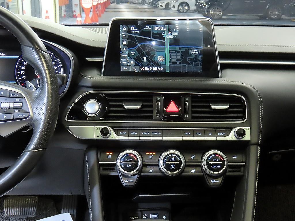 제네시스 G70 2.2D AWD 슈프림 이미지 11