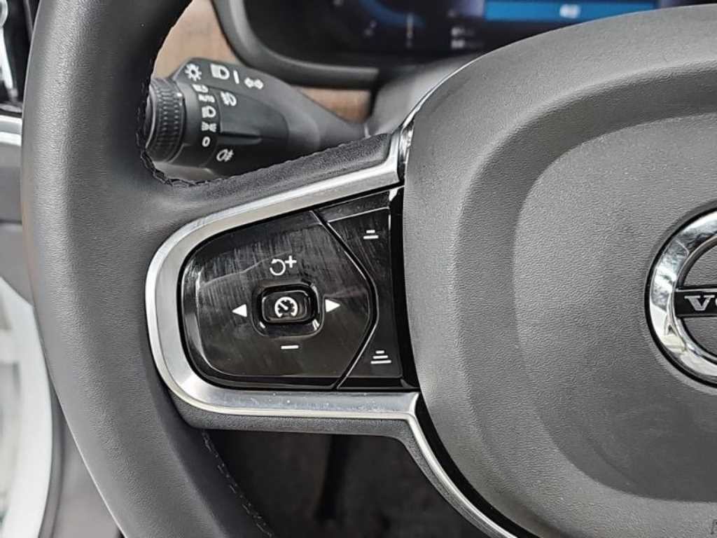 볼보 S90 B6 AWD 얼티메이트 브라이트 이미지 8
