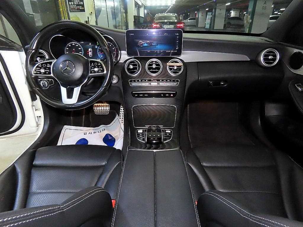 벤츠 C 클래스 C클래스 W205 C200 AMG LINE 이미지 10