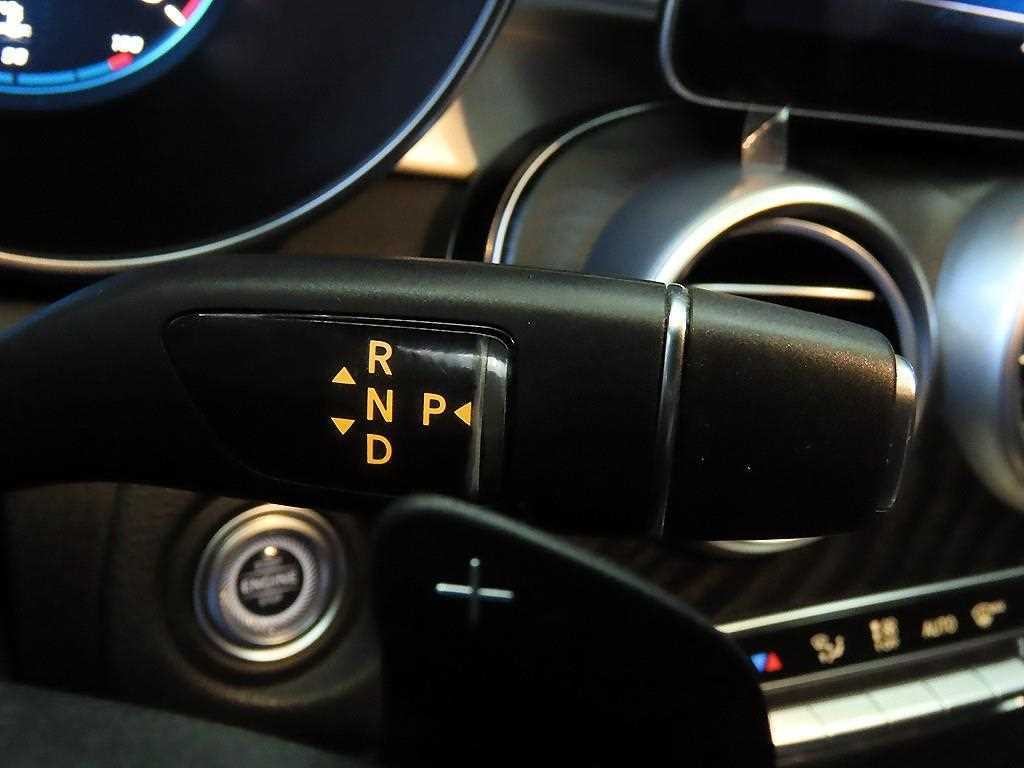 벤츠 C 클래스 C클래스 W205 C200 AMG LINE 이미지 12