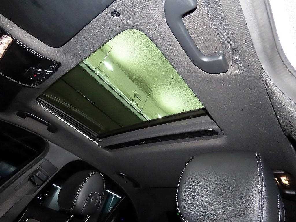 벤츠 C 클래스 C클래스 W205 C200 AMG LINE 이미지 16