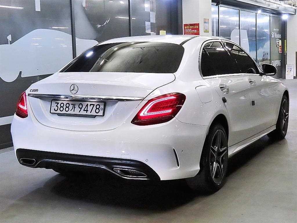 벤츠 C 클래스 C클래스 W205 C200 AMG LINE 이미지 4