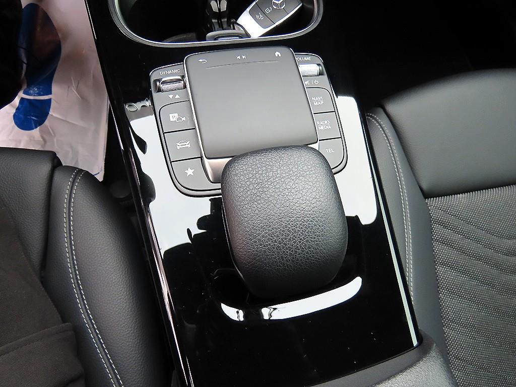벤츠 A 클래스 A클래스 W177 A250 4MATIC 세단 이미지 12